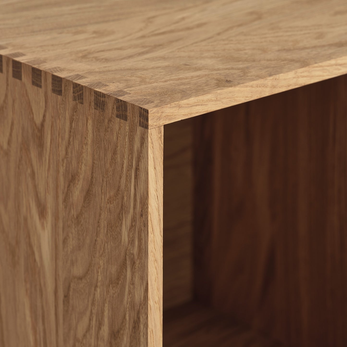 Made For Vinyl In a Box (Oak)