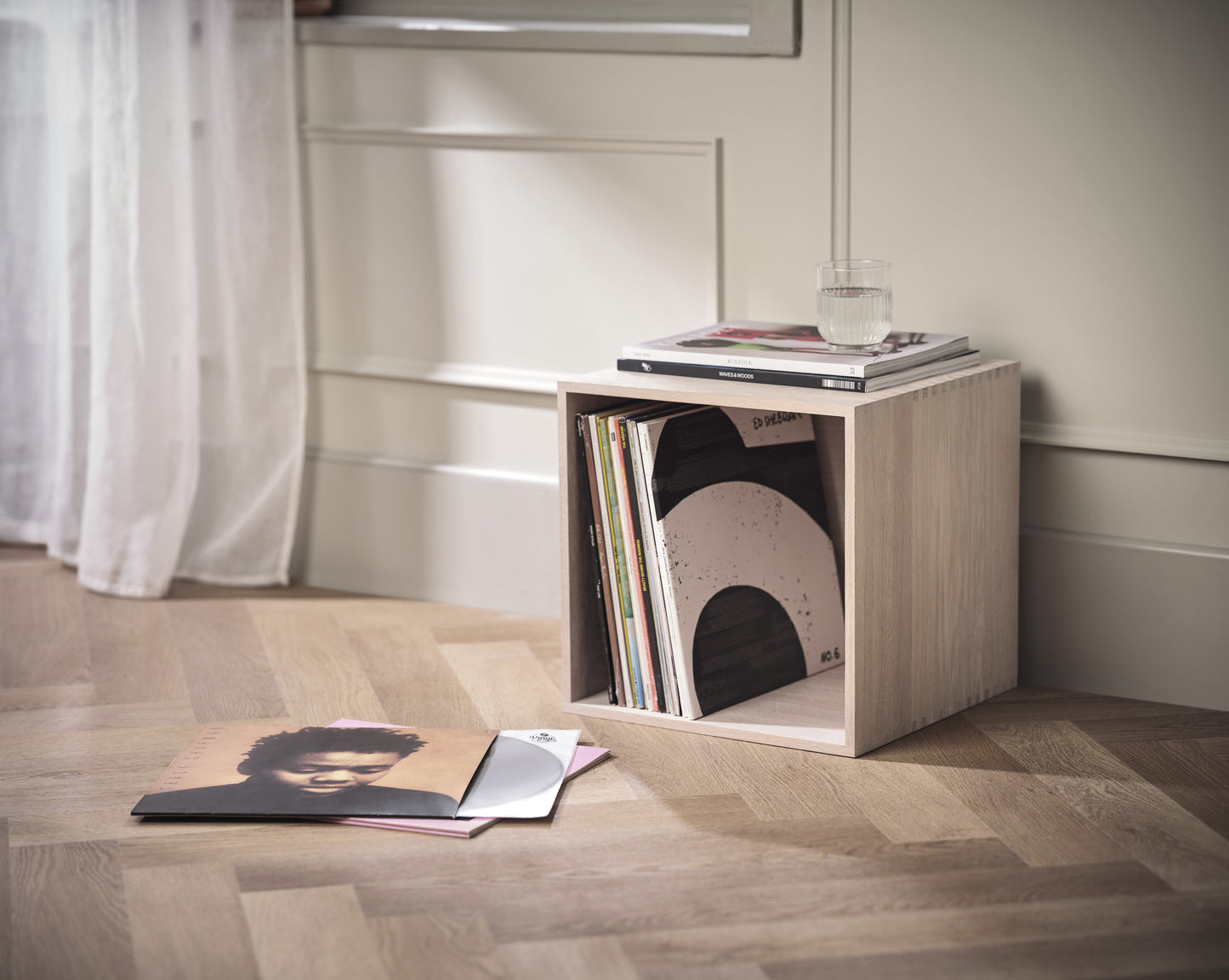 Made For Vinyl In a Box (White Oak)